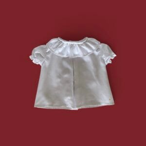 BLUSA CLÁSICA CORTA